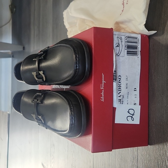 Ferragamo Men's  Grandioso Grained Black Calkskin Gancini Loafer size 8.5 - Picture 4 of 9